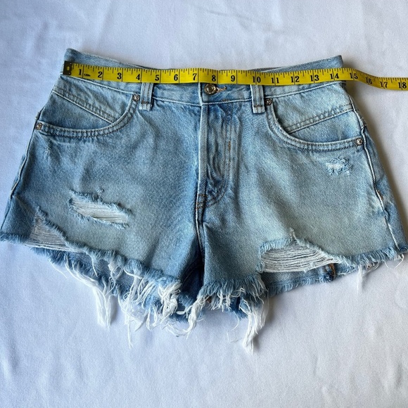 We The Free Now or Never Cut-Off Jean Shorts sz 25 - Picture 6 of 13